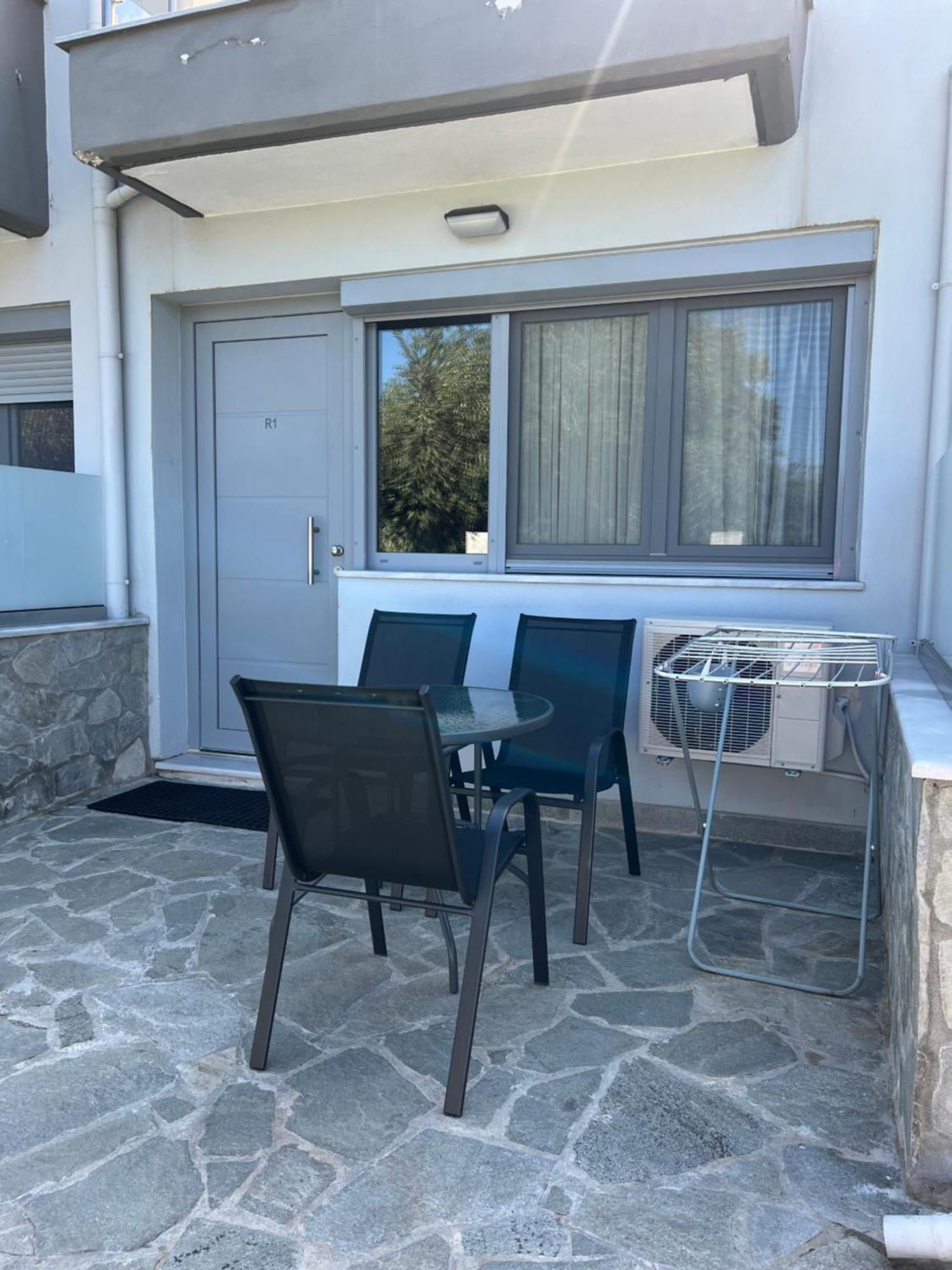 Bivas Apartments Ліменас Екстер'єр фото