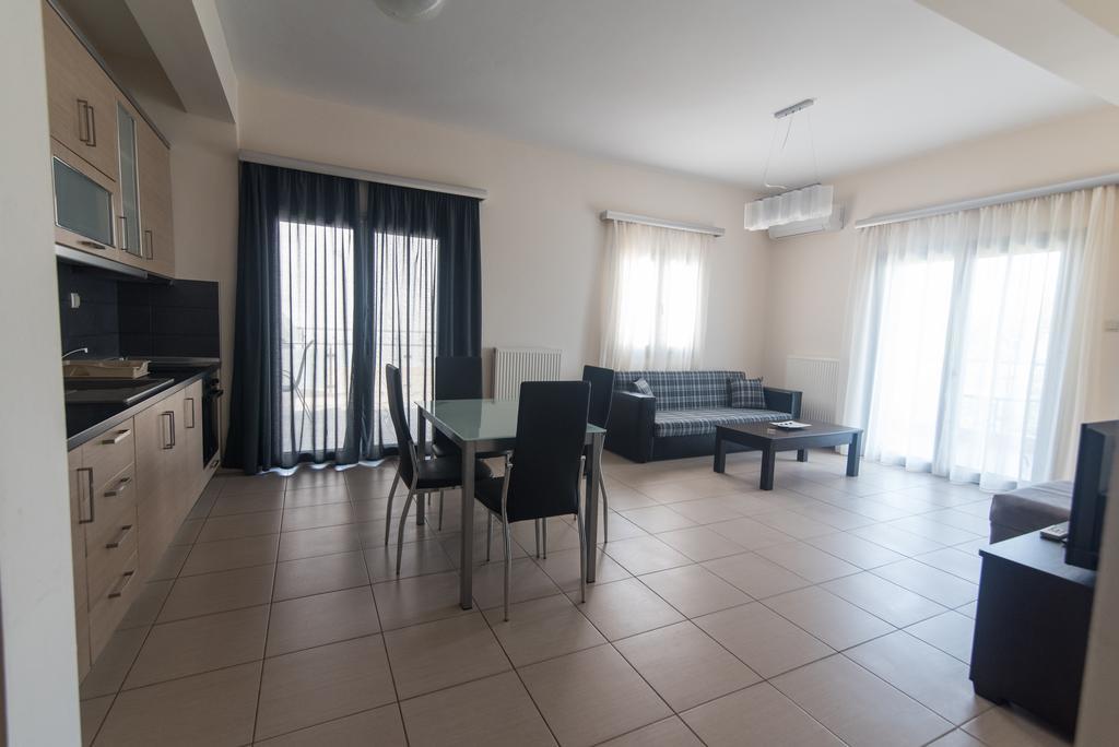 Bivas Apartments Ліменас Екстер'єр фото